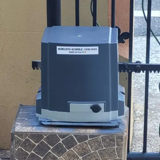 Robusto Runner 220v Sliding Gate Motor 